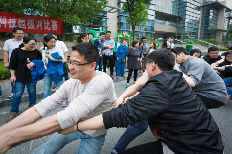 2018“卡拉宝”杯拔河比赛在苏化科技园举行